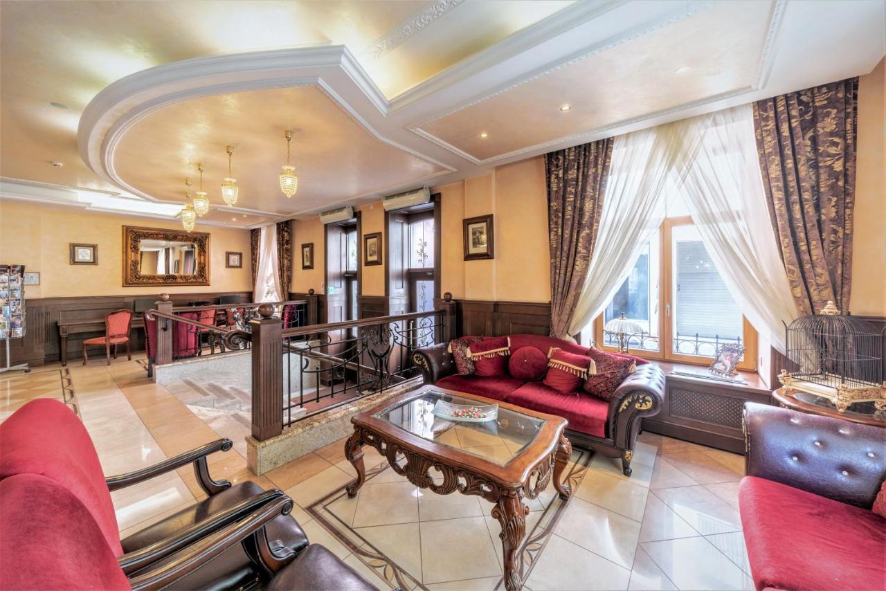 Rixwell Old Palace Hotelli 4*