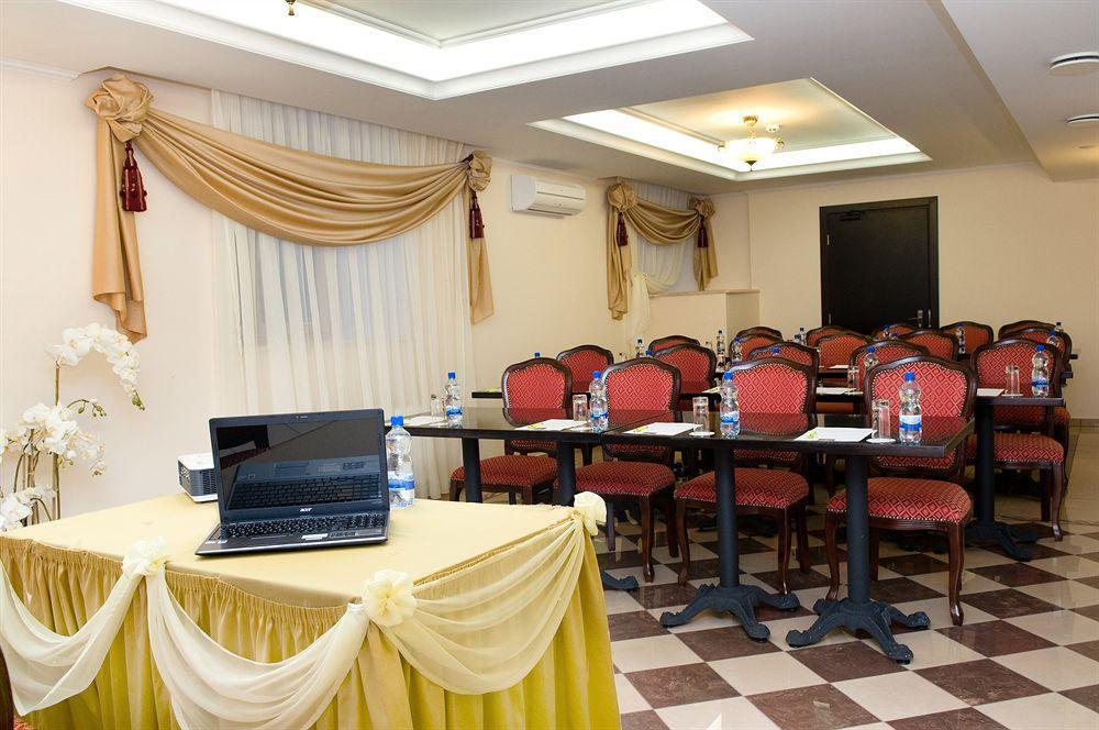 Отель Rixwell Old Palace 4*